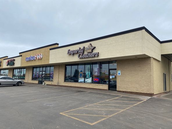 Ponderosa Shopping Center: 1185 E 17th St, Idaho Falls, ID 83404